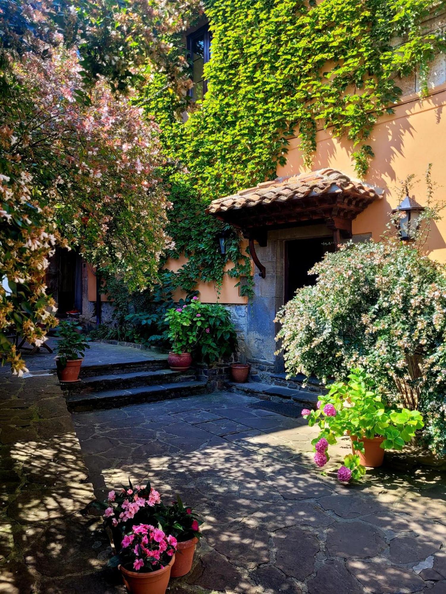 Apartamentos Villa De Потес Экстерьер фото